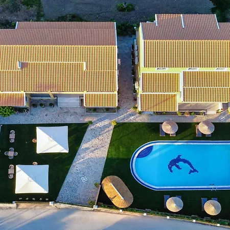 Comissa Luxury * Kávos