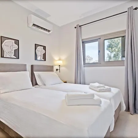 Comissa Luxury Apartament Kávos