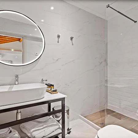 Comissa Luxury Apartmán *