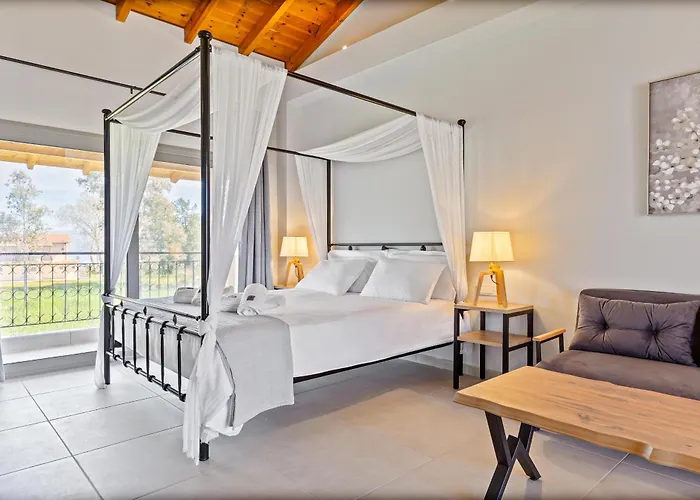 Comissa Luxury Apartament Kávos